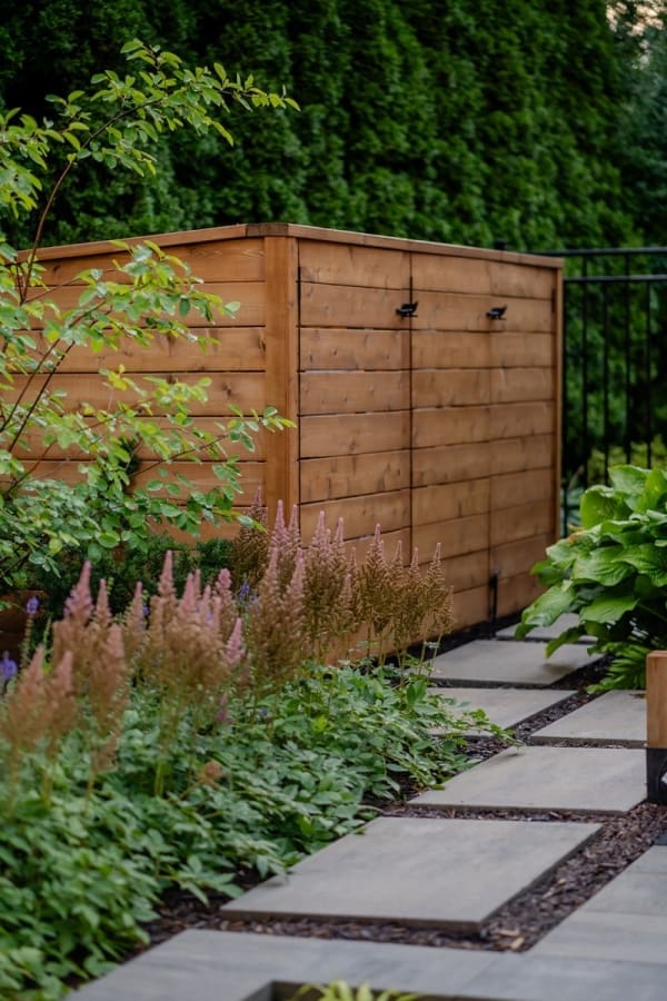 Distinctive - Sharalin