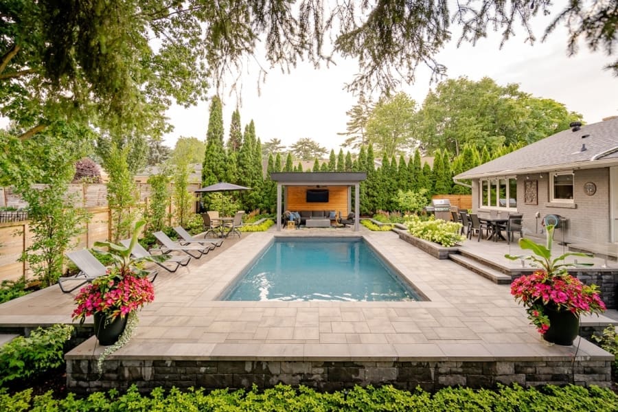 Distinctive - Sharalin