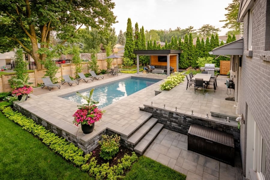 Distinctive - Sharalin