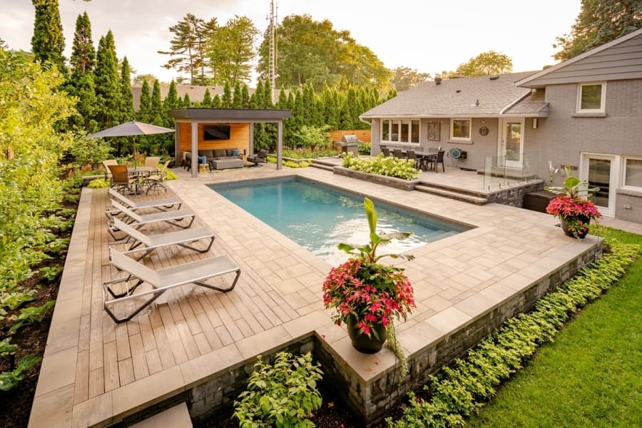 Distinctive - Sharalin