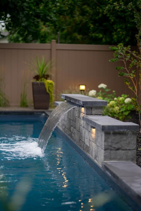 948-Vanier-Dr-7200064