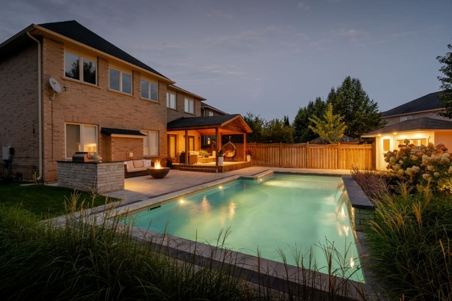 Distinctive - Stocksbridge